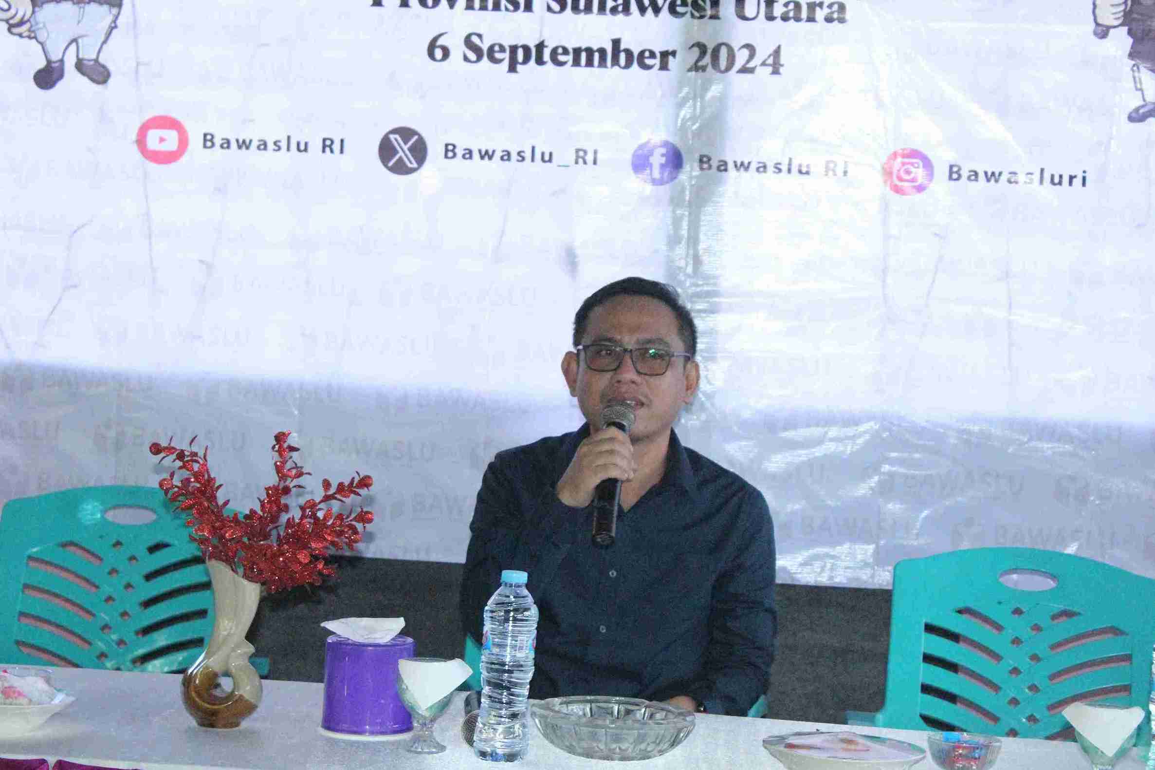 Plt. Ketua Bawaslu Bolmut Rizki Posangi, SH