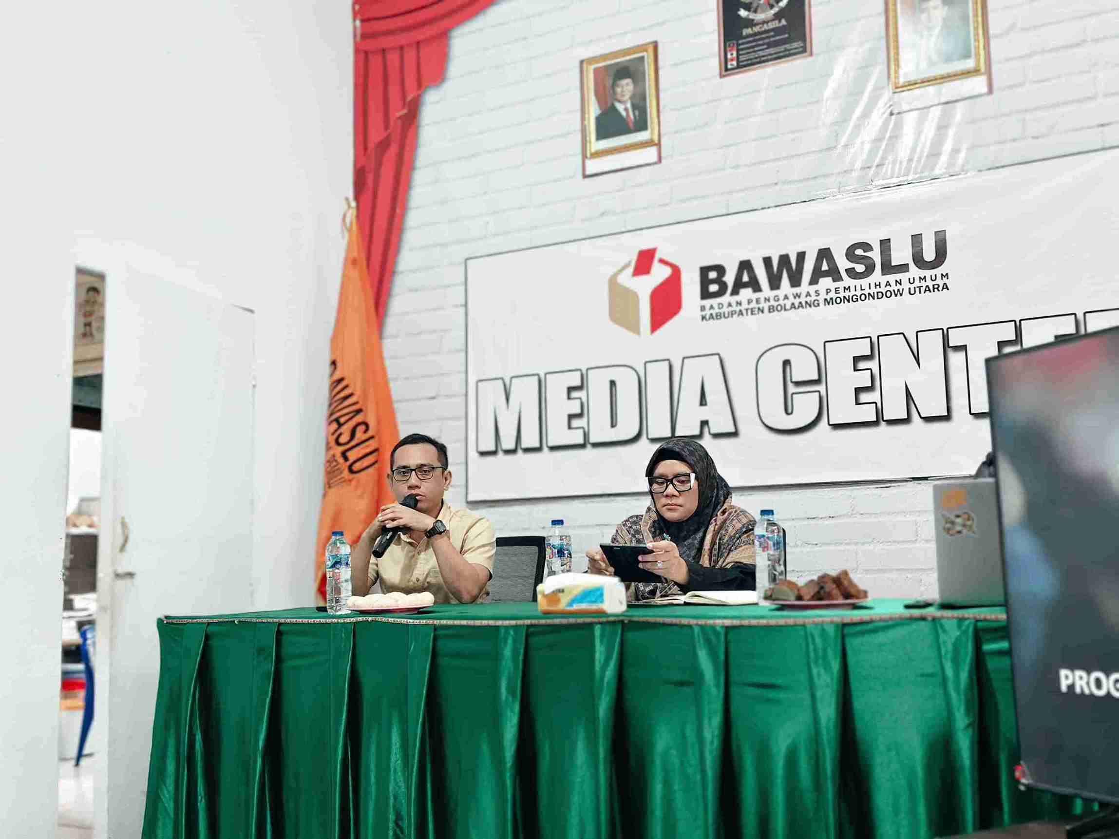 Sambutan Plt. Ketua Bawaslu Bolmut Rizki Posangi, SH saat menerima kunjungan Universitas Ichsan Gorontalo