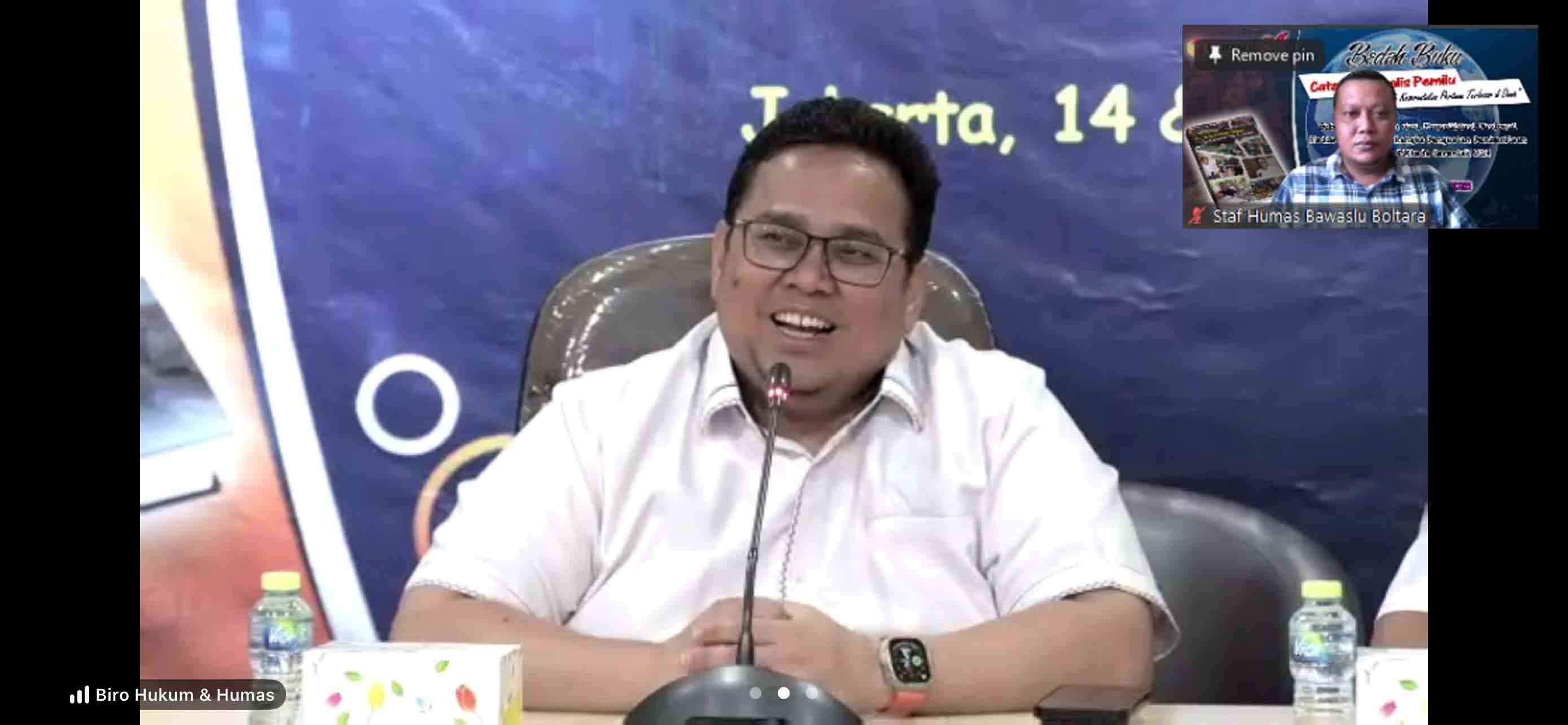 Rahmat Bagja (Ketua Bawaslu RI) memberikan keynote speech dalam bedah buku KPPD “Catatan Jurnalis Pemilu: Sejarah Keserentakan Pertama Terbesar di Dunia" (20/8/2025).