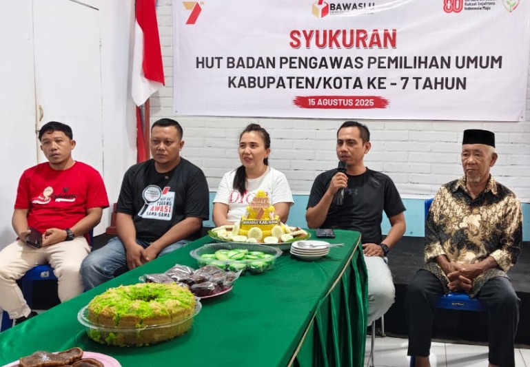 Sambutan Ketua Bawaslu Boltara Rizki Posangi, SH saat Syukuran HUT Bawaslu Kab/Kota Ke 7 Tahun
