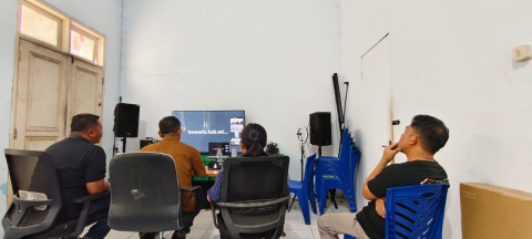 Ketua, Anggota dan Koordinator Sekretariat Bawaslu Bolmut hadir dalam Rakor melalui daring