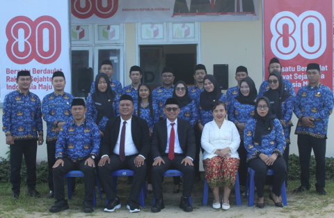 Ketua, Anggota Bawaslu Boltara dan jajaran sekretariat