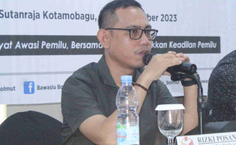 Plt. Ketua Bawaslu Bolmut Rizki Posangi, SH